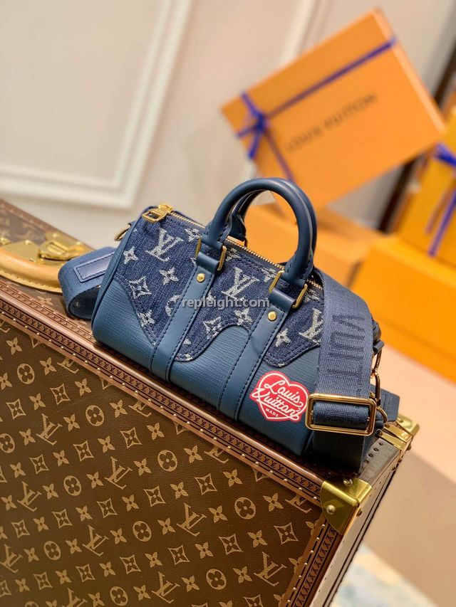 LOUIS VUITTON-M81011 루이비통 블루 모노그램 데님 키폴 XS