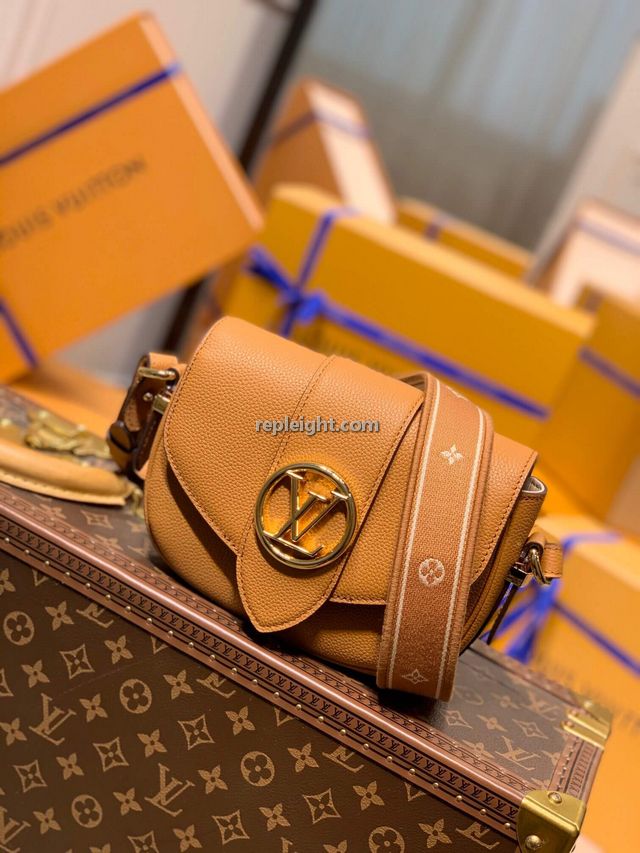 LOUIS VUITTON-M58968 루이비통 시엔느 도레 LV 퐁 뇌프 소프트 MM