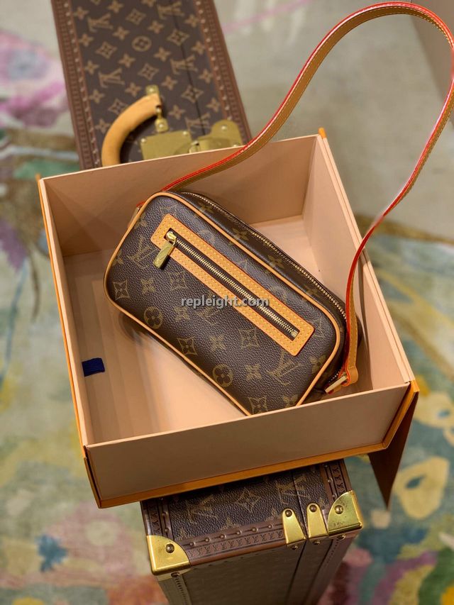 LOUIS VUITTON-M51183 루이비통 모노그램 시떼 숄더백 PM