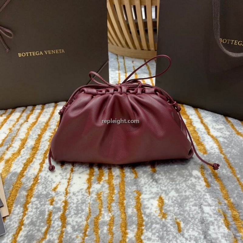 BOTTEGA VENETA-585852 베테가 베네타 보르도 미니 파우치