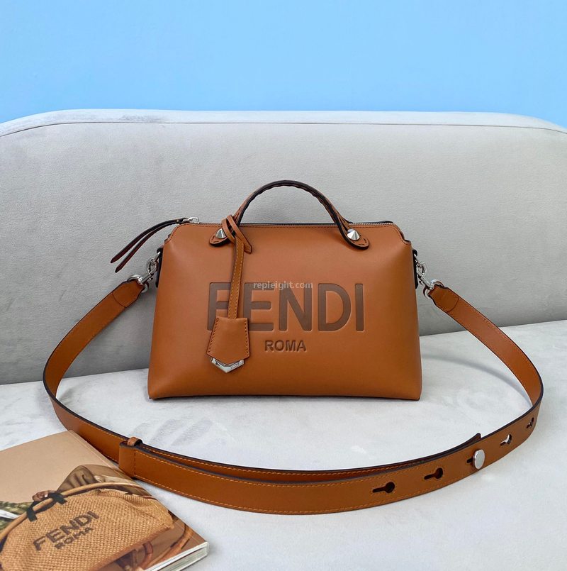 FENDI-8BL146 펜디 브라운 바이 더 웨이 미디엄 보스턴 백