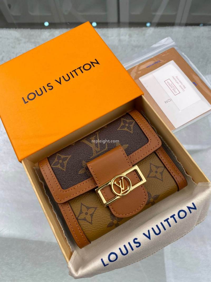 LOUIS VUITTON-M68725 루이비통 모노그램 리버스 도핀 컴팩트 월릿