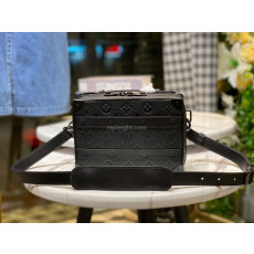 LOUIS VUITTON-M59163 루이비통 블랙 모노그램 토뤼옹 핸들 소프트 트렁크