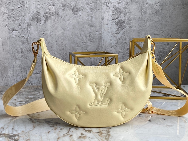 LOUIS VUITTON-M59823 루이비통 옐로우 모노그램 퀄팅 오버 더 문