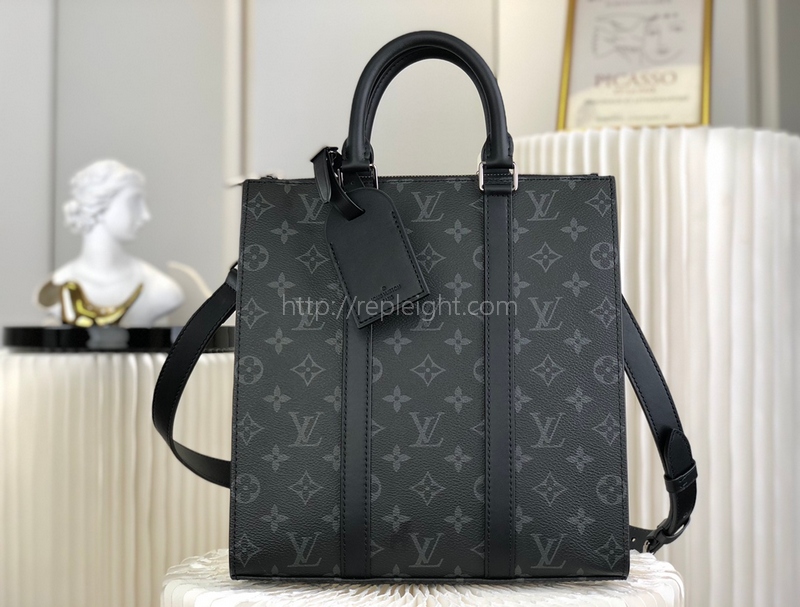 LOUIS VUITTON-M46098 루이비통 모노그램 이클립스 삭 플라 크로스