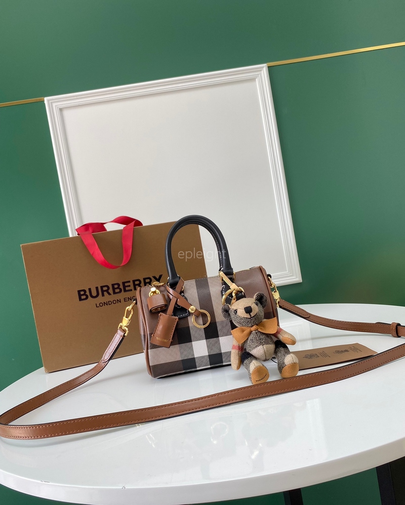 BURBERRY-80534961 버버리 체크 가죽 미니 볼링백