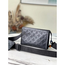 LOUIS VUITTON-M81115 가스통 웨어러블 월릿