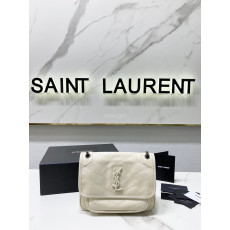 SAINT LAURENT-  6331600EN049207 크링클드 빈티지 가죽 소재의 NIKI 베이비백