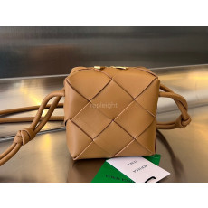 BOTTEGA VENETA-701915VCQC22593 미니 카세트 카메라 백