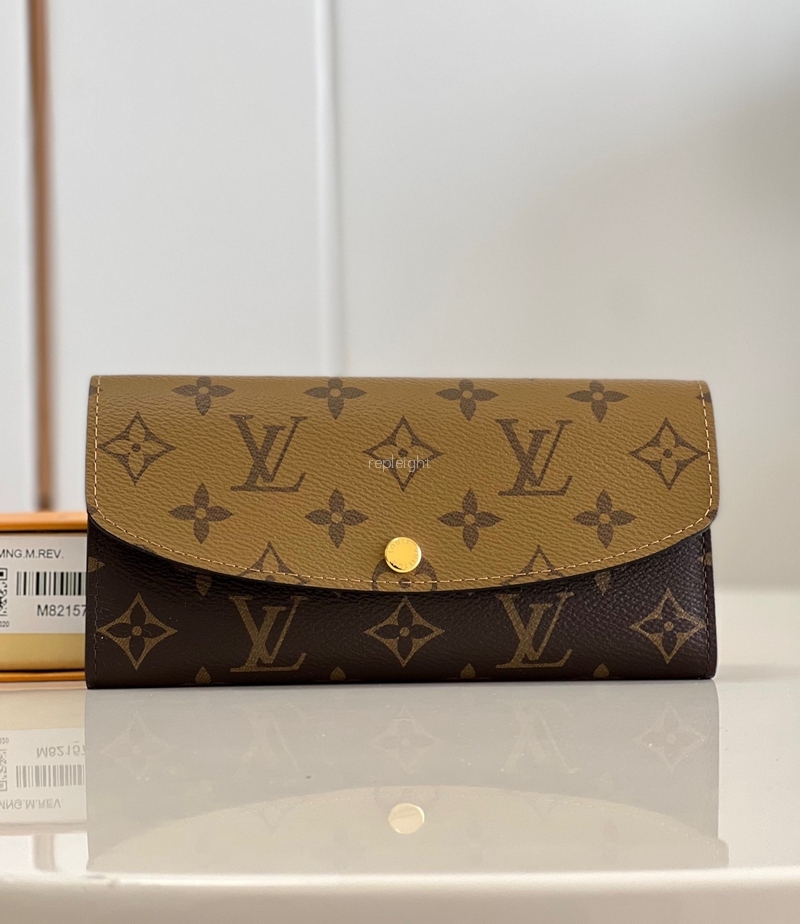 LOUIS VUITTON-m82157 에밀리 월릿