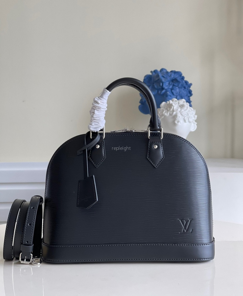 LOUIS VUITTON-M40862 알마 BB