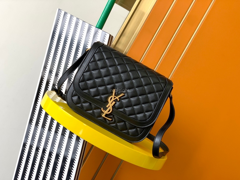 YSL-733704AABRT1000 퀼트 램스킨 유연한 SOLFERINO 미디엄 사첼백