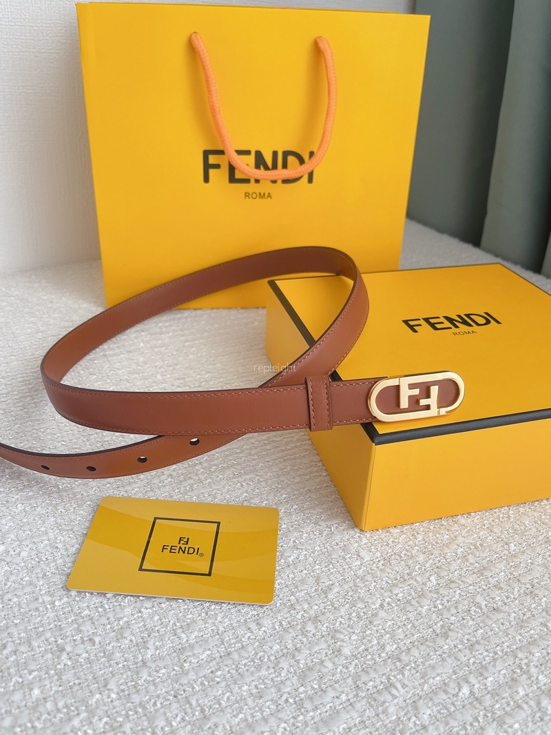 FENDI- 펜디 O’Lock Belt 2.0 (여성) 5