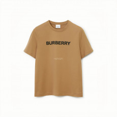 BURBERRY - 버버리 80607031 로고 프린트 코튼 티셔츠