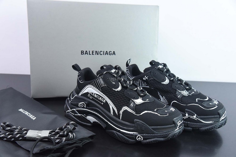 발렌시아가- BALENCIAGA 536737W3SRB1090  TRIPLE S SKETCH 스니커즈 (남여공용)