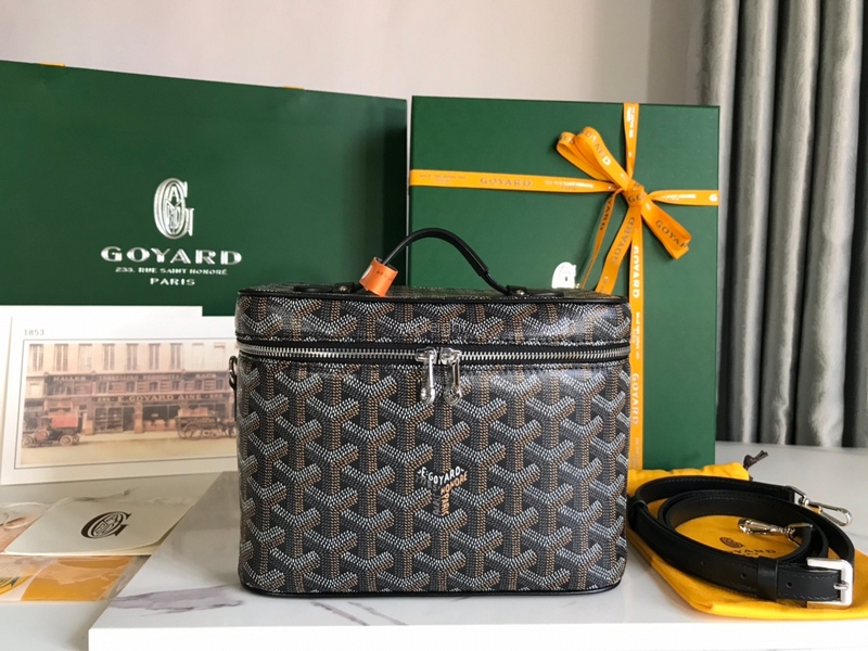 GOYARD-고야드 Vanity Muse  뮤즈 바니티 (1)