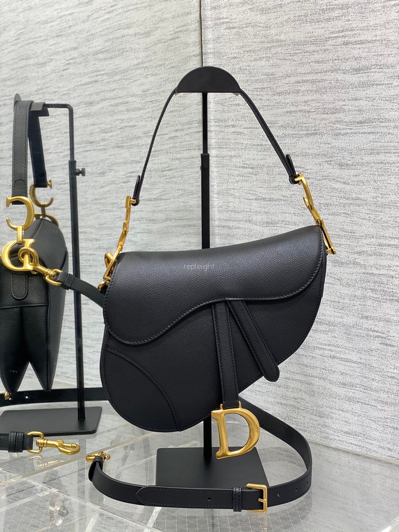 DIOR-M0455CBAA_M900 SADDLE 스트랩 백