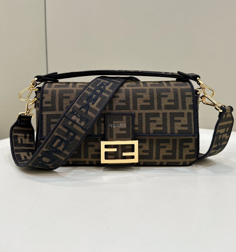 FENDI-펜디 8BR600A6V5F17U4 바게트