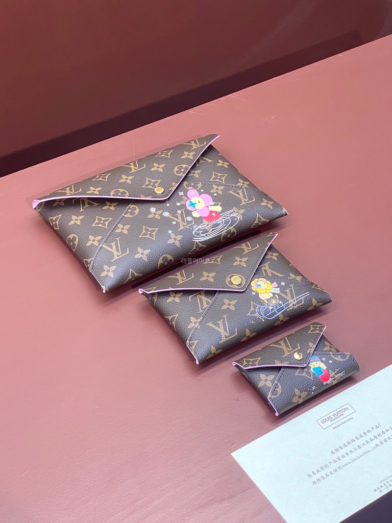 LOUIS VUITTON - 루이비통 M82655  키리가미 포쉐트