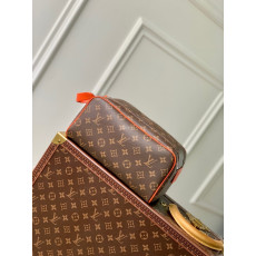 LOUIS VUITTON - 루이비통 M46765 런칭 돕 키트