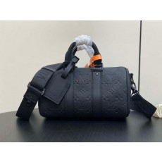 LOUIS VUITTON-루이비통 M20900 키폴 반둘리에 25