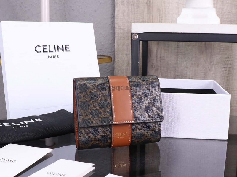 CELINE-셀린느 10D572BZ9.04LU 스몰 3단 지갑