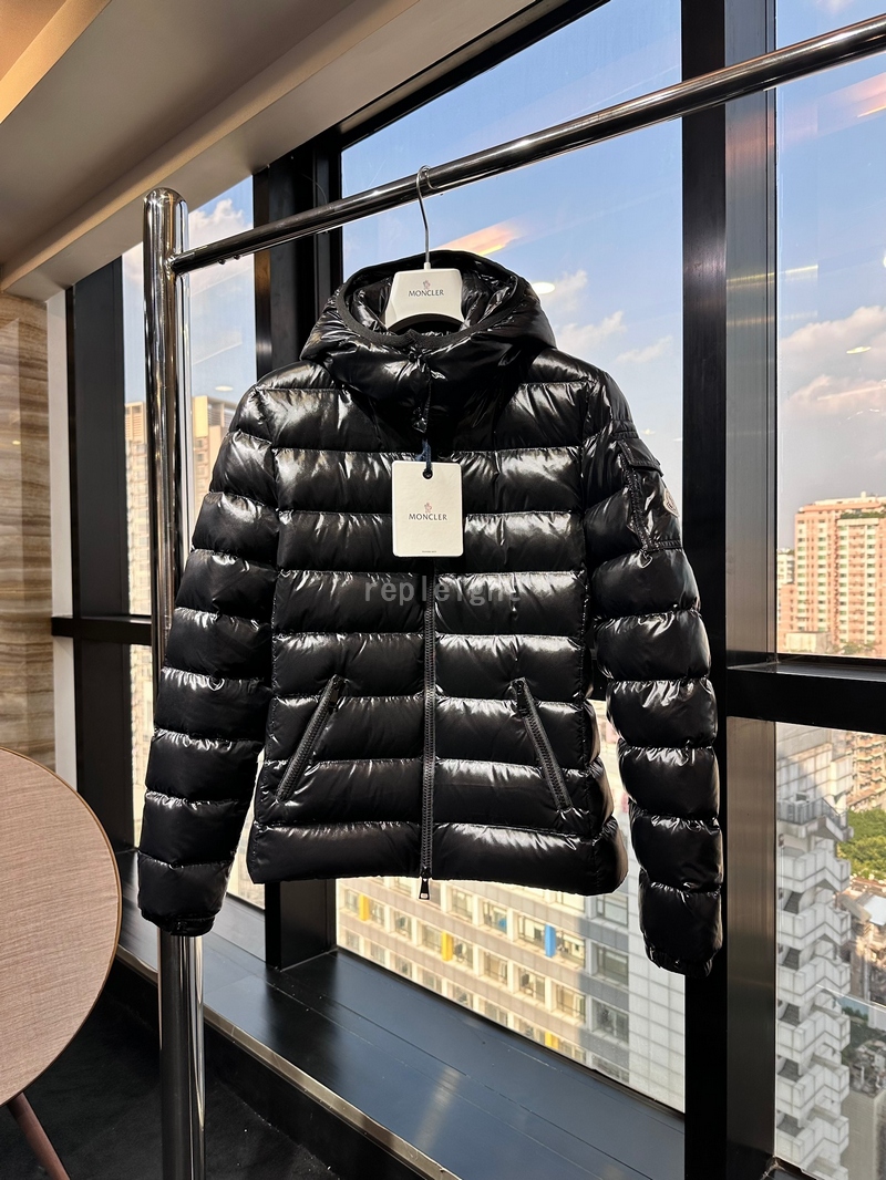 몽클레어-MONCLER-J20931A5240068950999 Bady 쇼트 다운 재킷